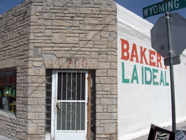 La Ideal Bakery in El Paso