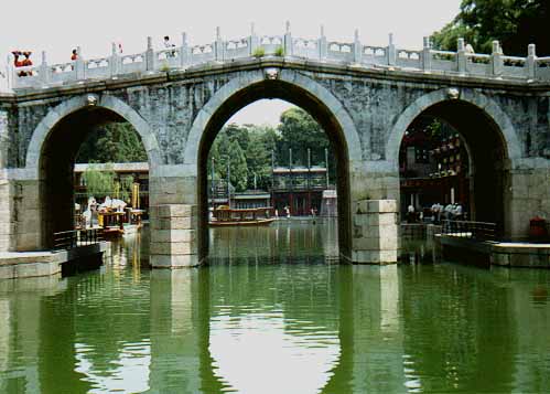 [Bridge over Suzhou]